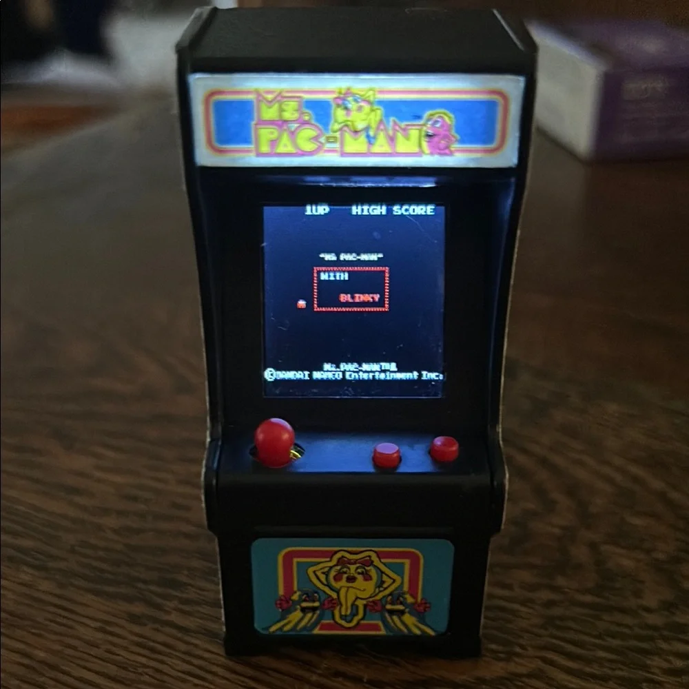 Ms Pac-Man Mini Arcade Console Keychain